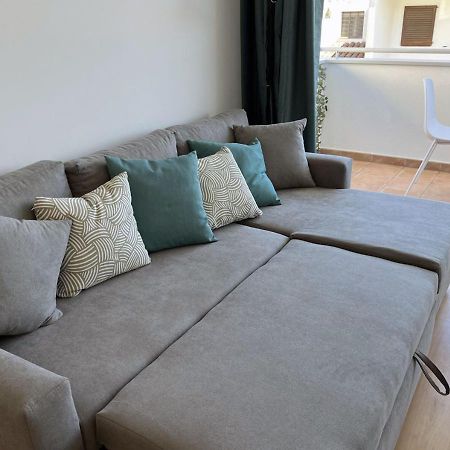 2-Bedroom Brand New Apartment Steps From The Beach يانكا المظهر الخارجي الصورة