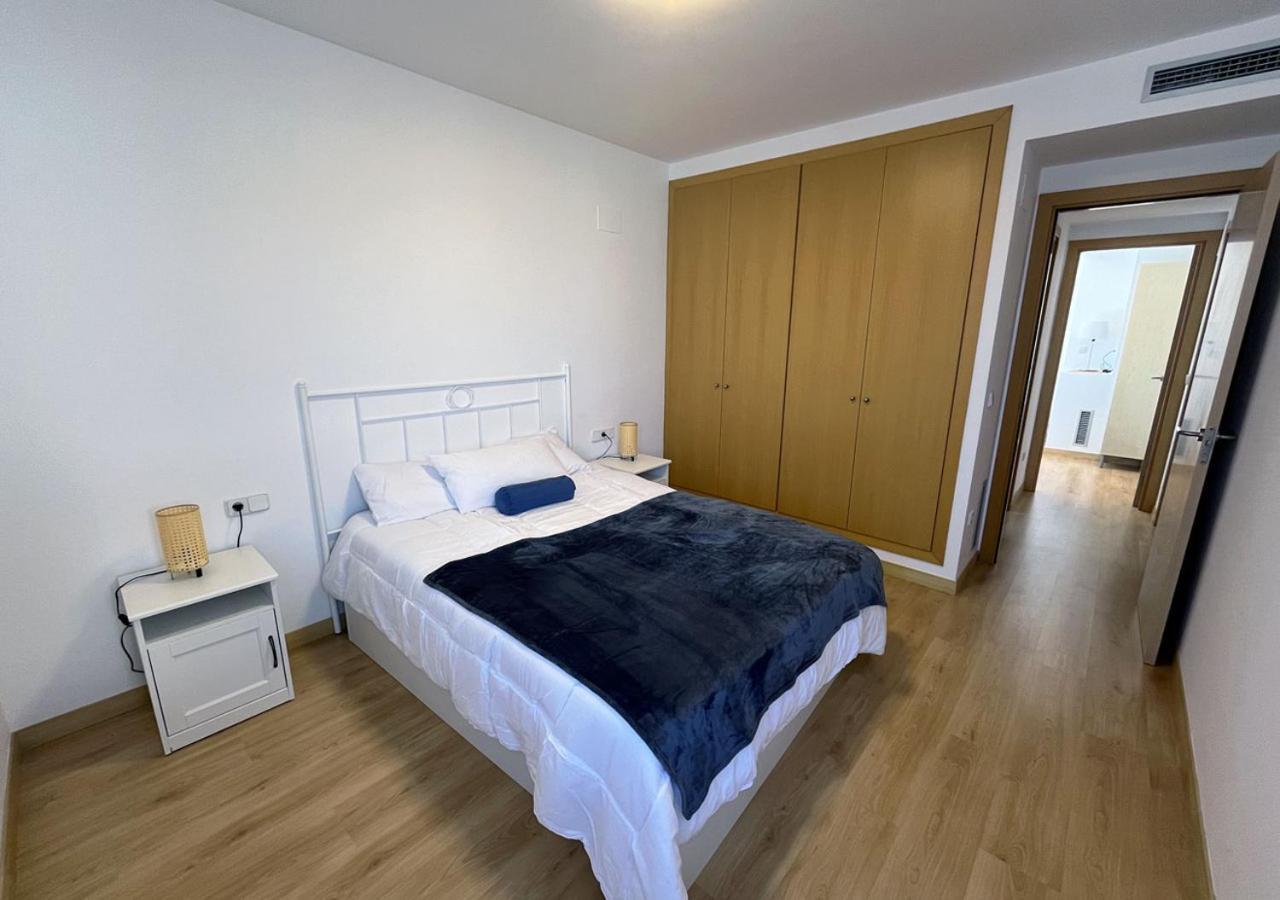 2-Bedroom Brand New Apartment Steps From The Beach يانكا المظهر الخارجي الصورة